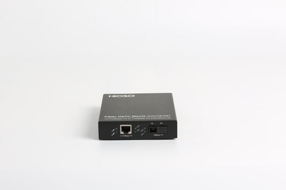 1 Port 10 / 100M 1310nm Fiber Ethernet Media Converter أوضاع سريعة للاختيار
