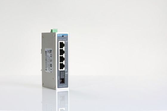 1 1000M FX 4 10/100 / 1000M RJ45 5 Port Ethernet Switch ، Din Rail Switch Mount Mount